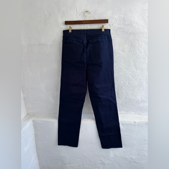 Universal standard ComfortDenim Bootcut Jeans - Picture 9 of 11